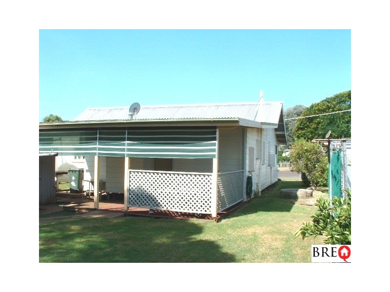 25 Rodney St, Proston QLD 4613