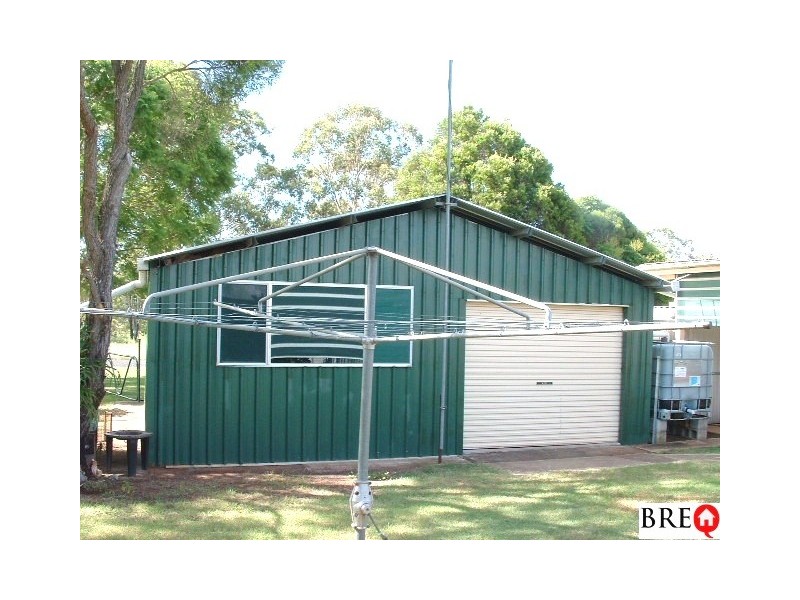 25 Rodney St, Proston QLD 4613