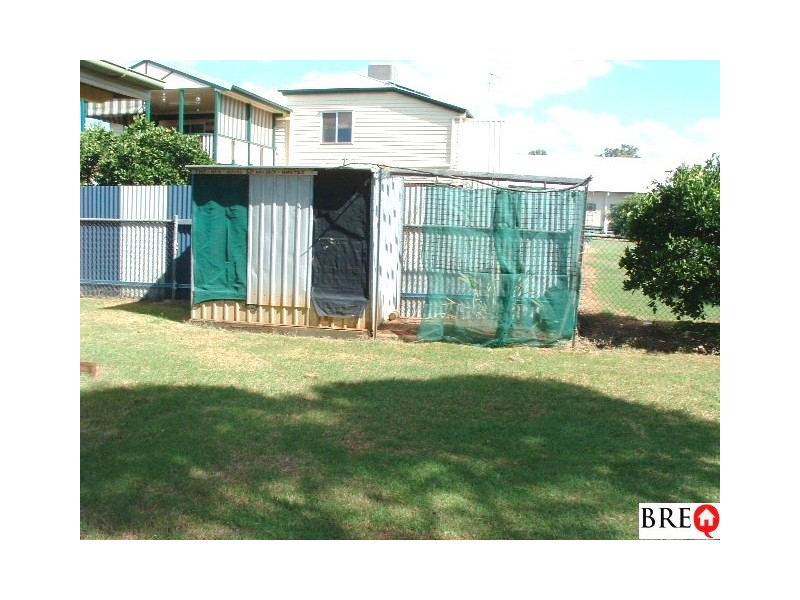 25 Rodney St, Proston QLD 4613