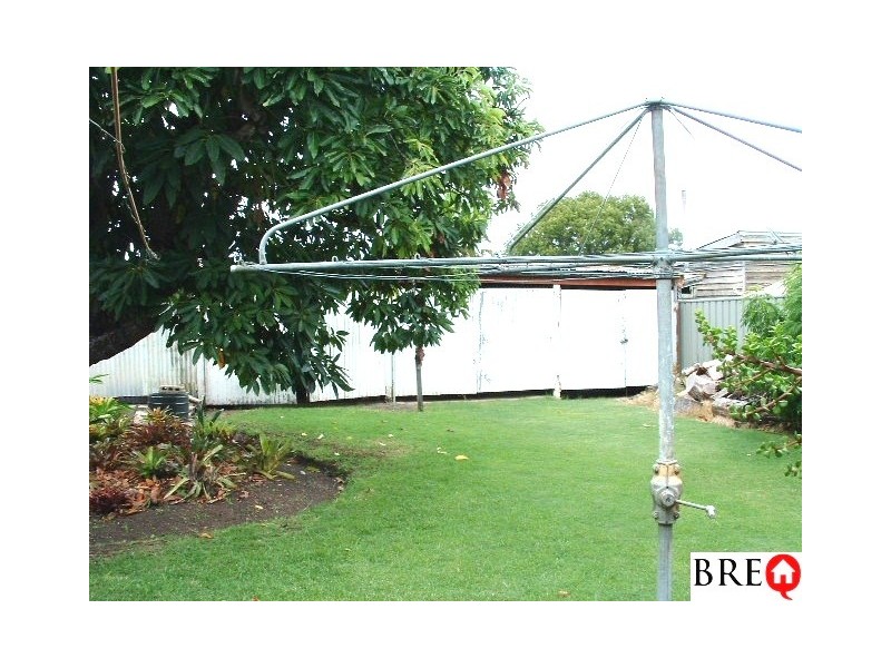 25 Scott St, Wondai QLD 4606