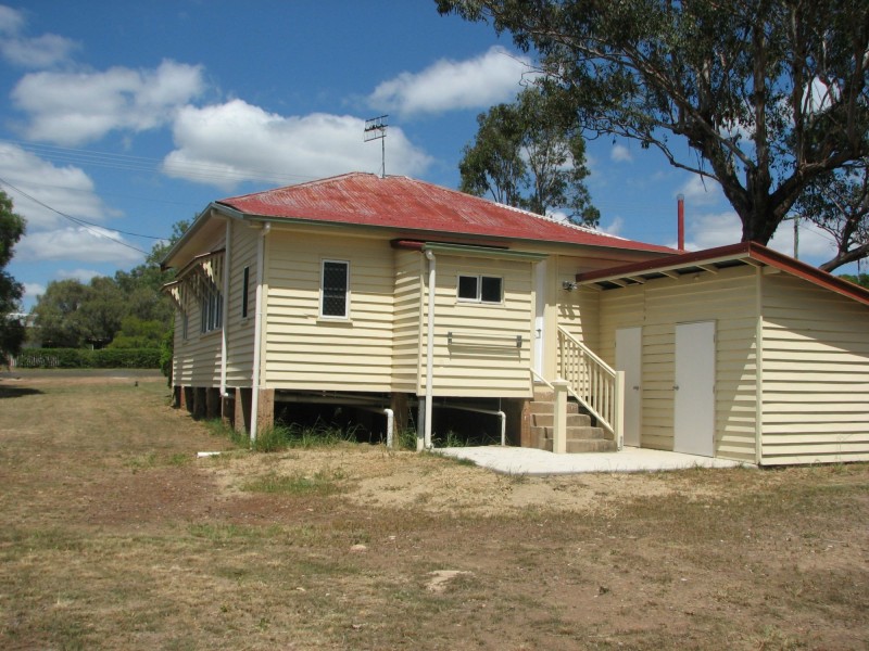75 Baynes Street, Wondai QLD 4606