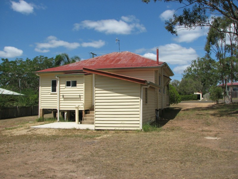 75 Baynes Street, Wondai QLD 4606