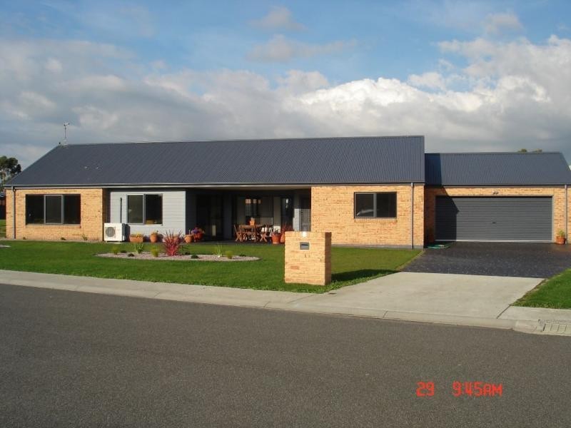 9 Bluewater Crescent, Wynyard TAS 7325