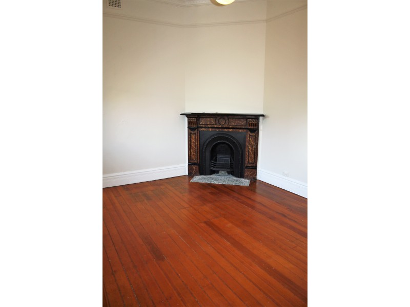 3 O’connell St, Newtown NSW 2042