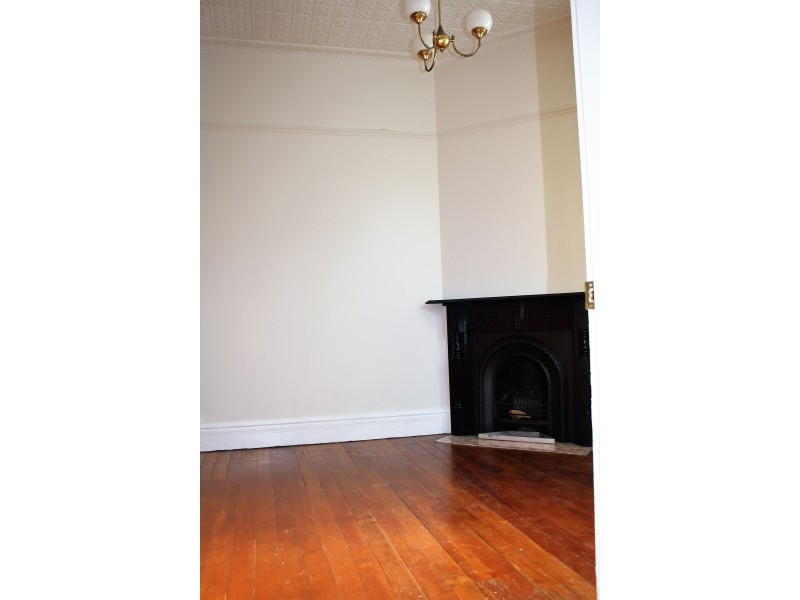 3 O’connell St, Newtown NSW 2042