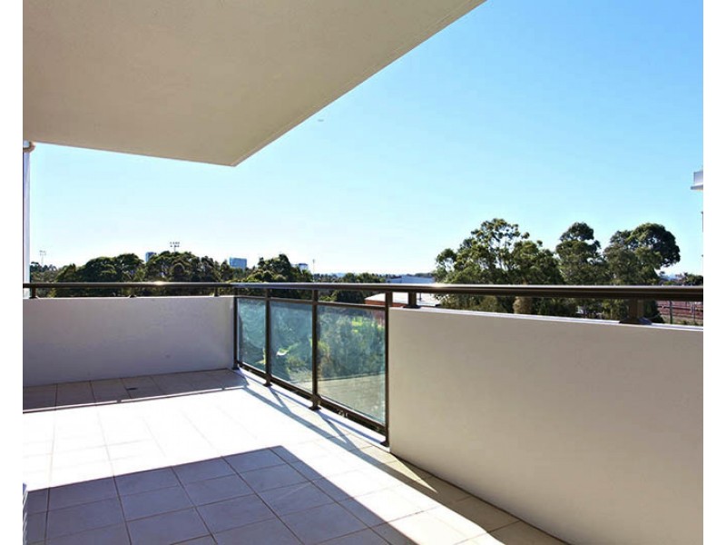 402/10 Refractory Ct, Merrylands NSW 2160