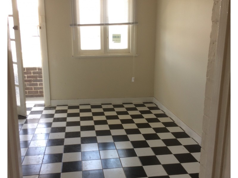 2/1 Stone St, Earlwood NSW 2206