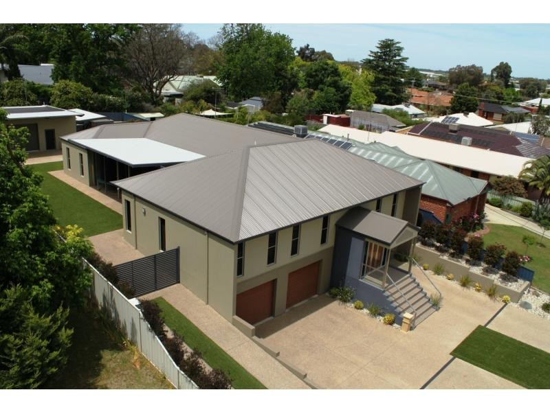 10 Cooray Street, Cobram VIC 3644