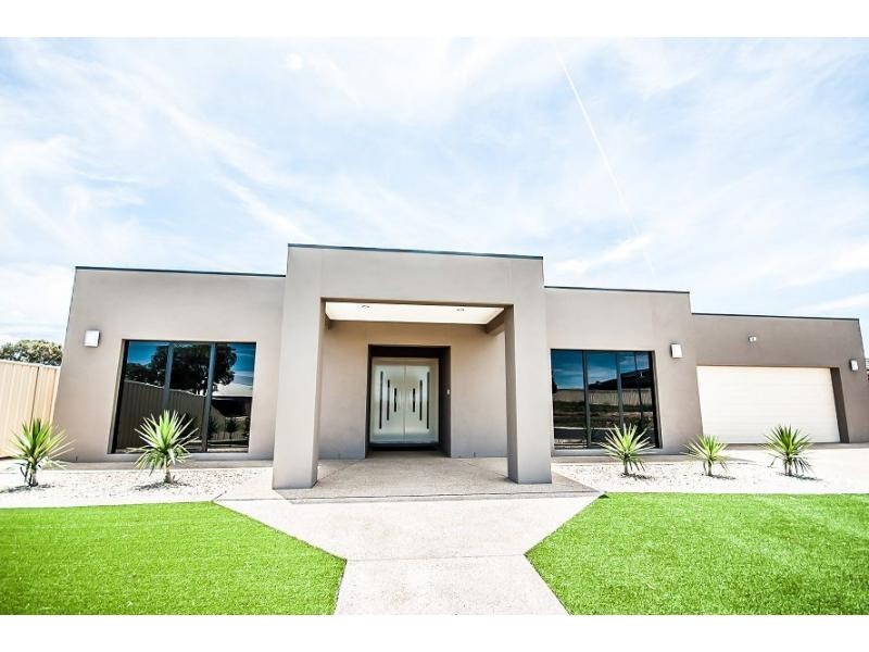 18 Bisogni Drive, Cobram VIC 3644