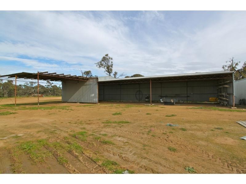 Pretty Pine NSW 2710