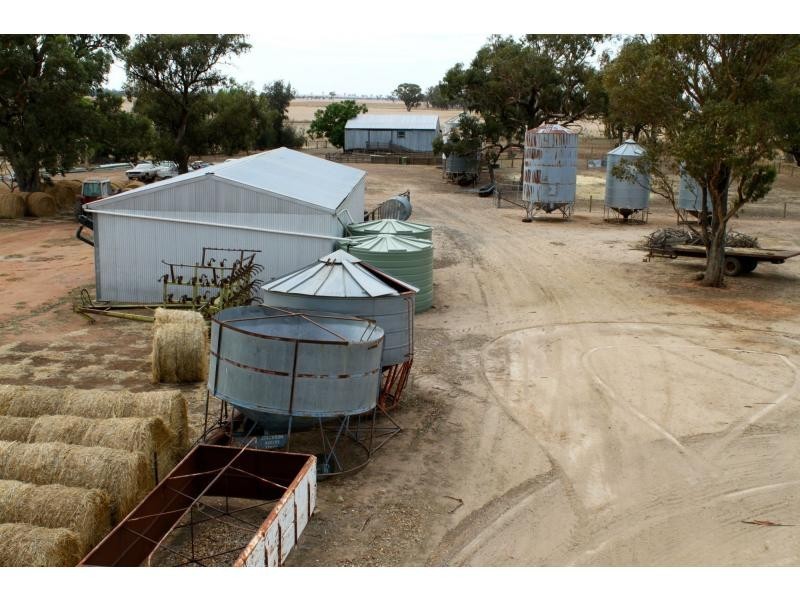 678 Back Barooga Road, Barooga NSW 3644