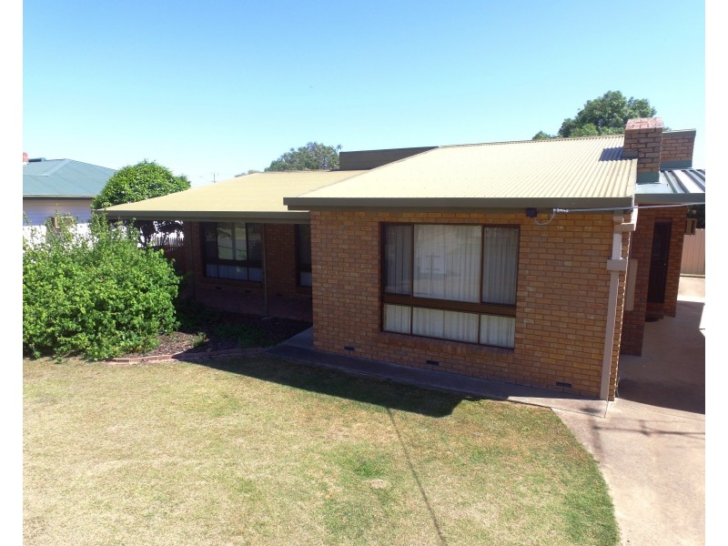 17 Sledmere Avenue, Cobram VIC 3644