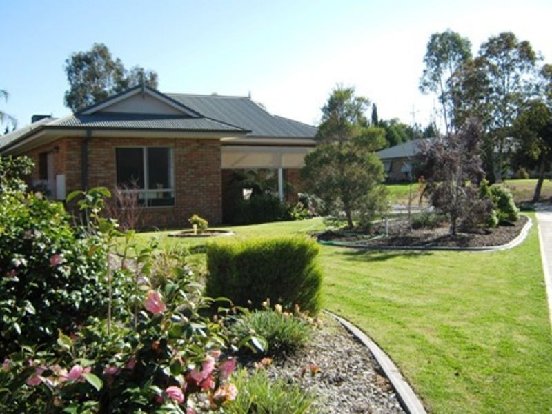 5 Lemon Grove, Cobram VIC 3644