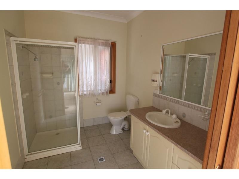 5 Lemon Grove, Cobram VIC 3644