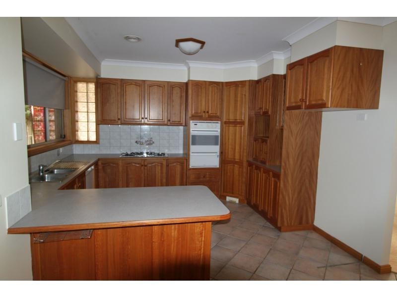 5 Lemon Grove, Cobram VIC 3644