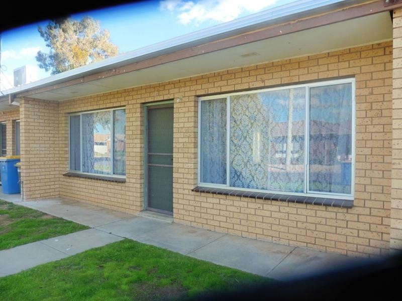 1/1 Sturt Street, Cobram VIC 3644