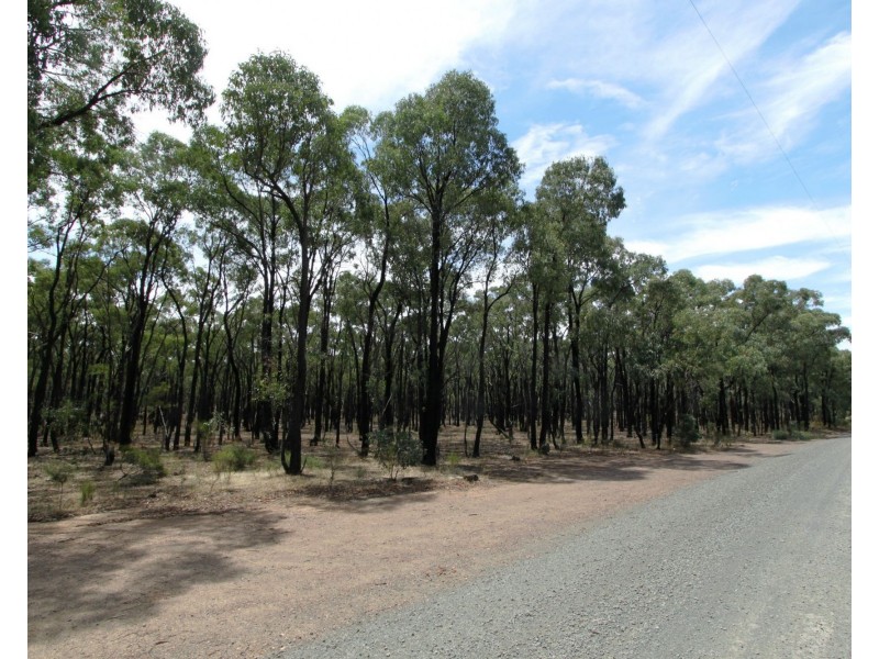 26B Lewis Road, Ladys Pass VIC 3523