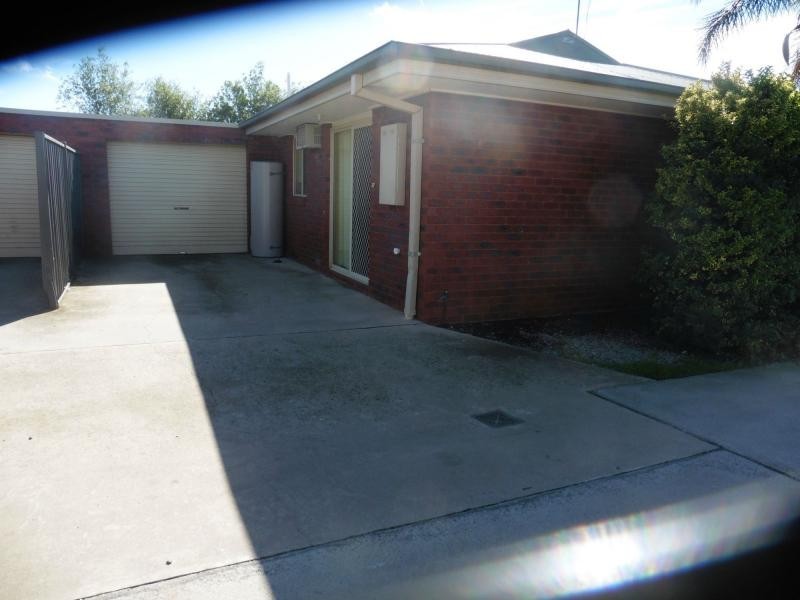 5/8 Waratah Court, Cobram VIC 3644