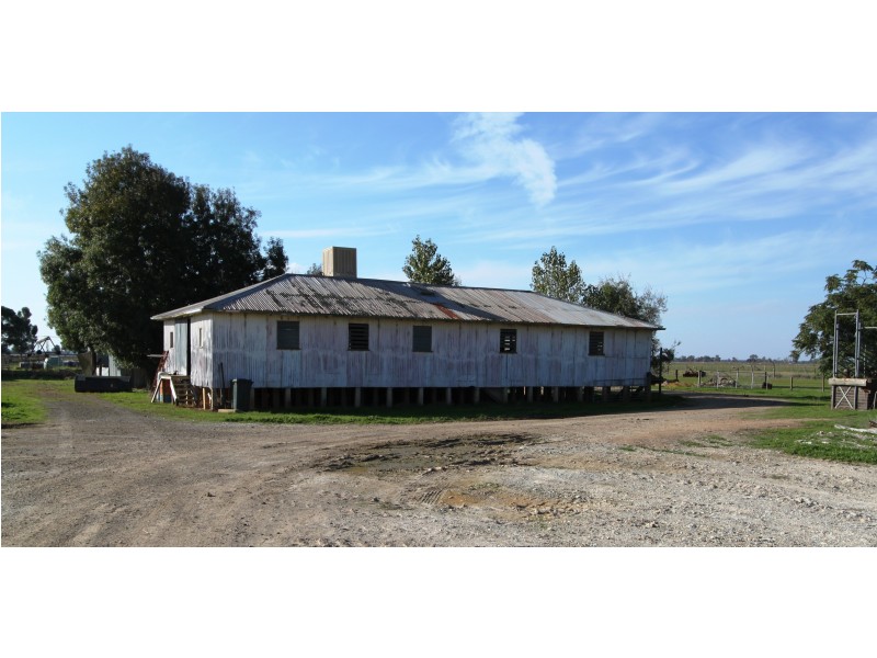 849 Barnes Rd, Katamatite East VIC 3649