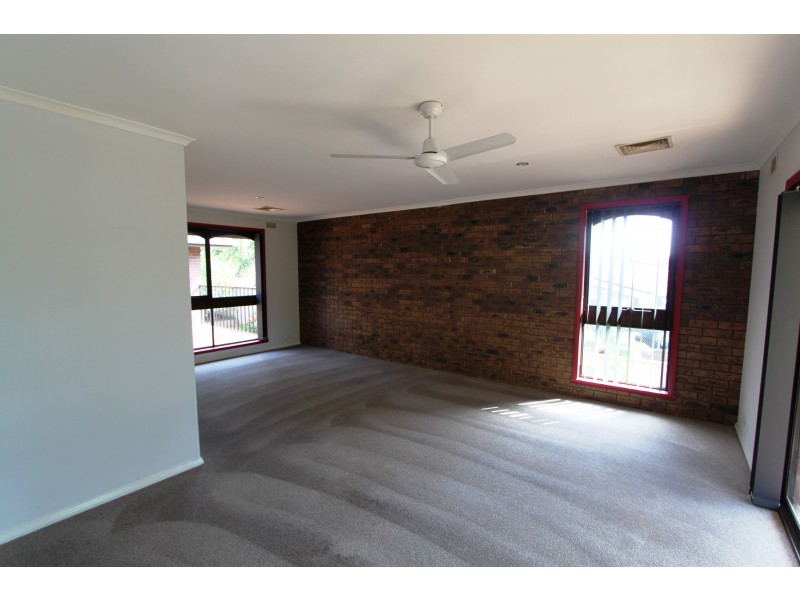 11 Brepbir St, Cobram VIC 3644