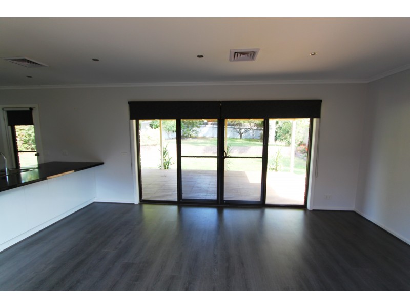 11 Brepbir St, Cobram VIC 3644