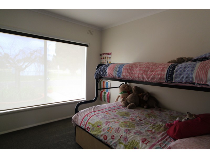 5 Glenavon Ave, Cobram VIC 3644