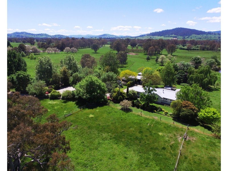 2167 Kiewa Valley Hwy, Kergunyah VIC 3691
