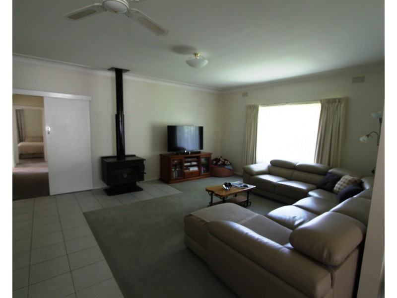 2167 Kiewa Valley Hwy, Kergunyah VIC 3691