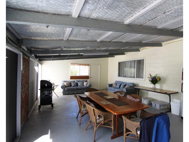 2167 Kiewa Valley Hwy, Kergunyah VIC 3691