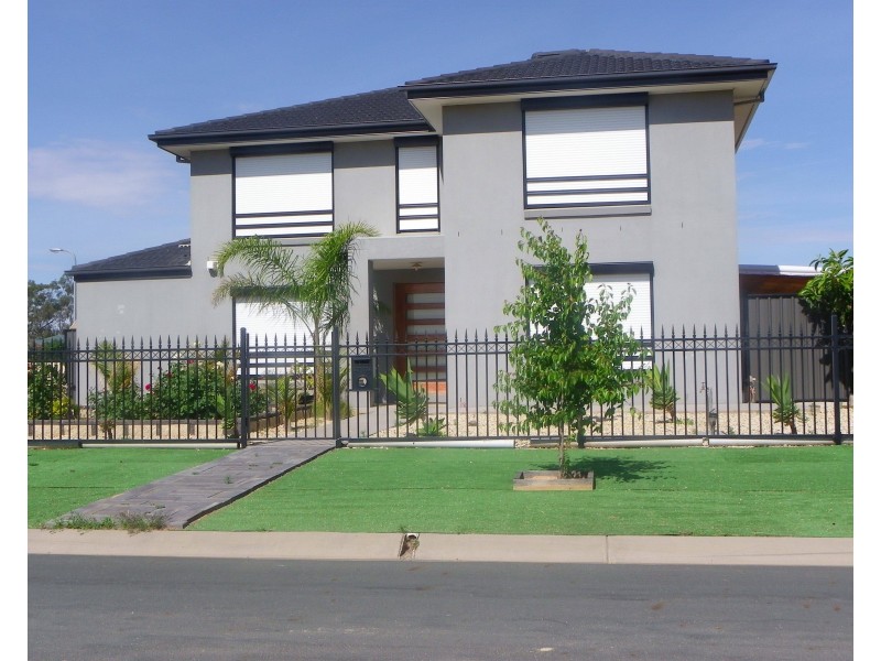 21 Gattuso Dr, Cobram VIC 3644