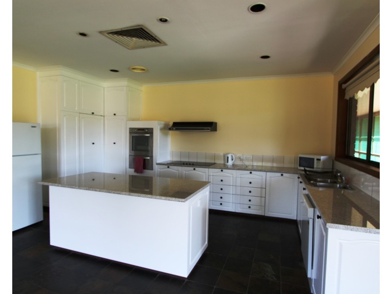 116 Murray St, Tocumwal NSW 2714