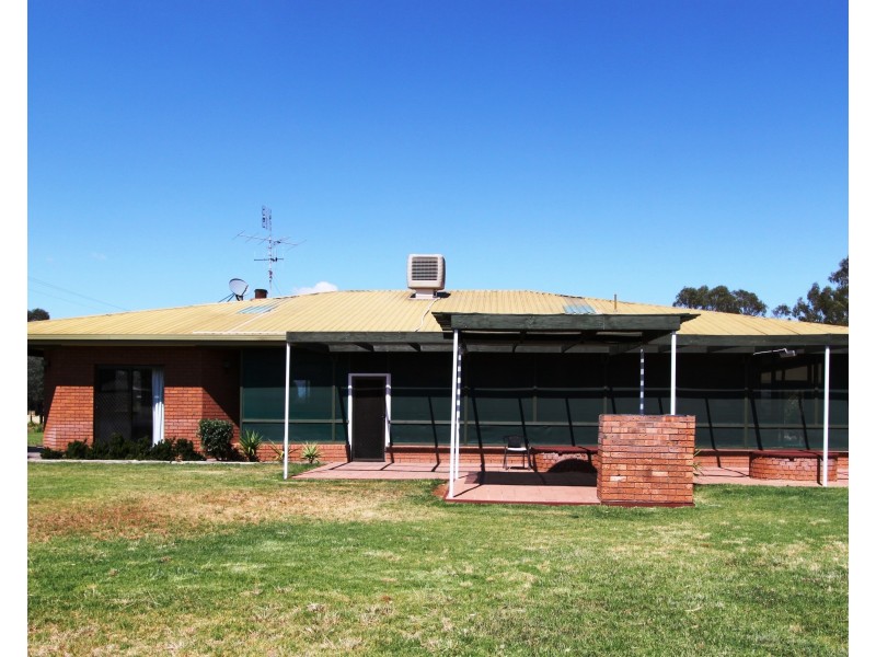 116 Murray St, Tocumwal NSW 2714