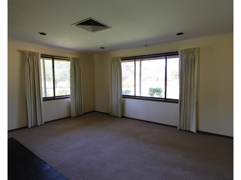 116 Murray St, Tocumwal NSW 2714