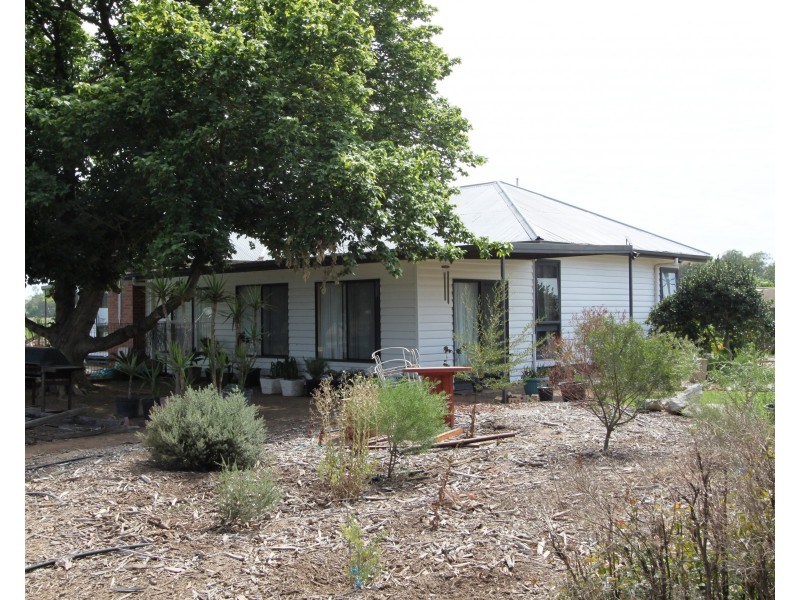 334 Mywee Rd, Strathmerton VIC 3641