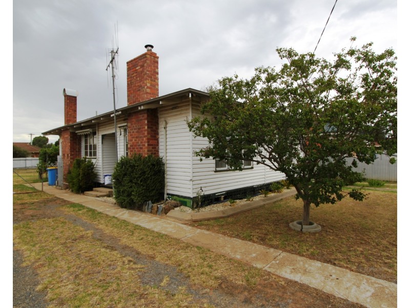 72 William St, Cobram VIC 3644