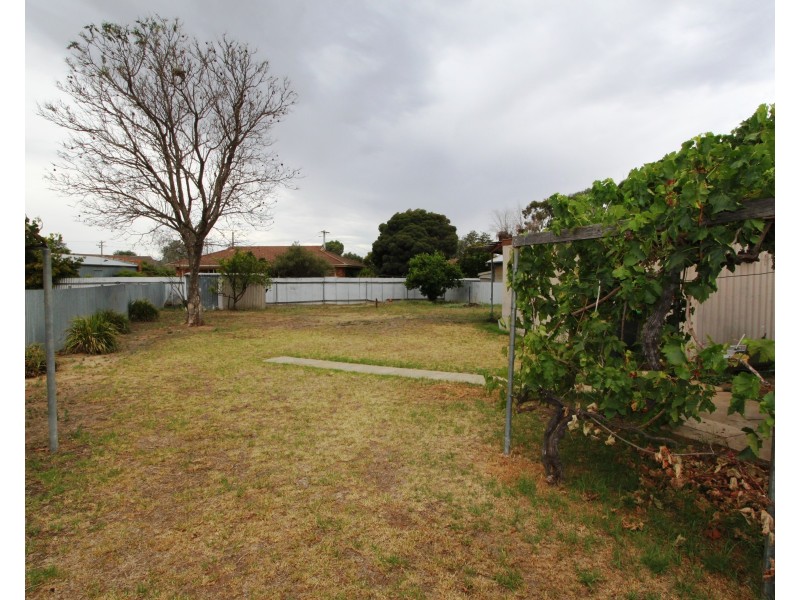 72 William St, Cobram VIC 3644