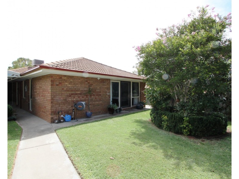 6 Anvil St, Cobram VIC 3644