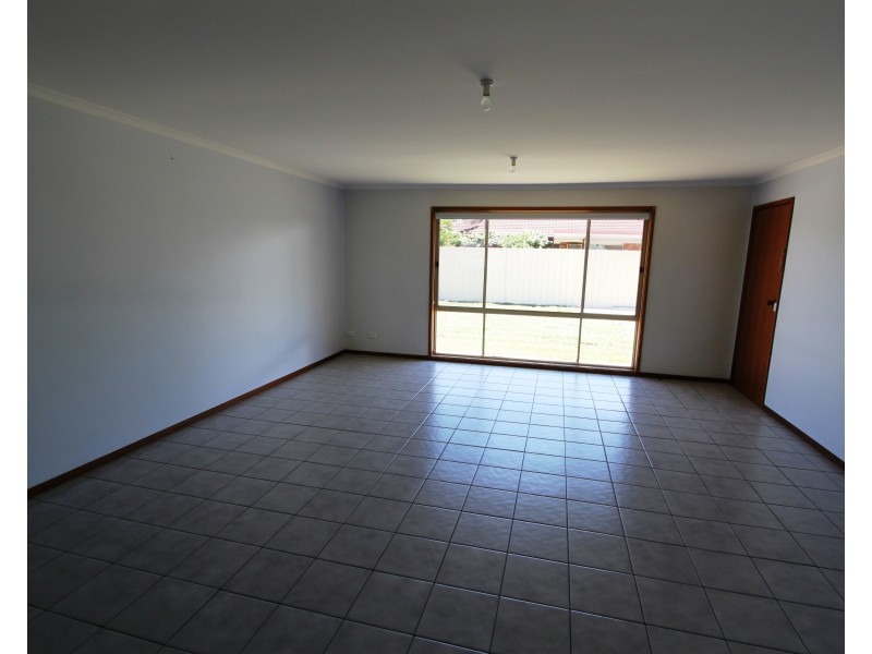 2/8 Oak St, Cobram VIC 3644