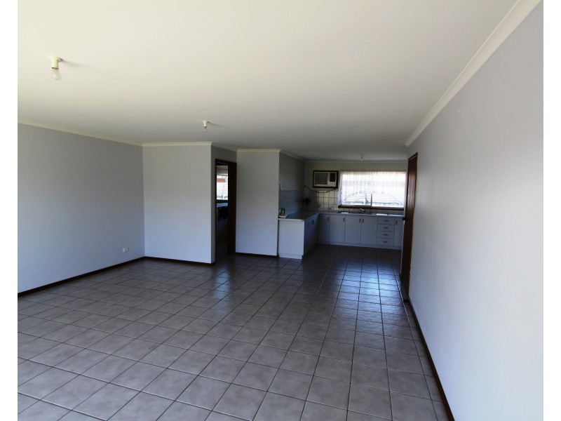 2/8 Oak St, Cobram VIC 3644