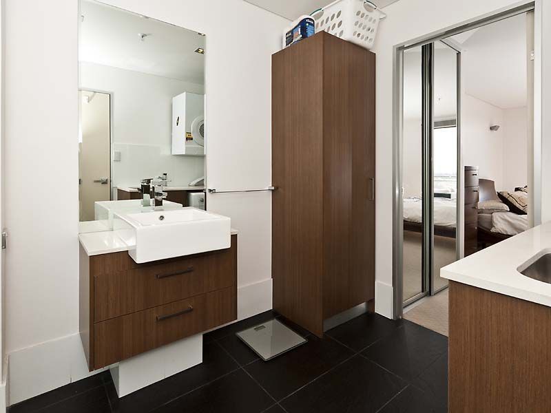 Perth WA 6000