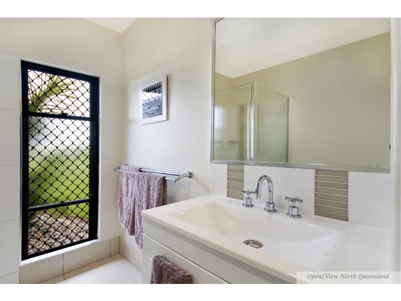 Etty Bay QLD 4858