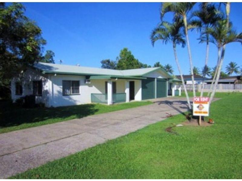 Unit A/32 BAY Road, Coconuts QLD 4860