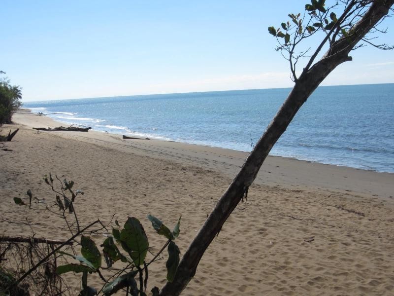 Flying Fish Point QLD 4860