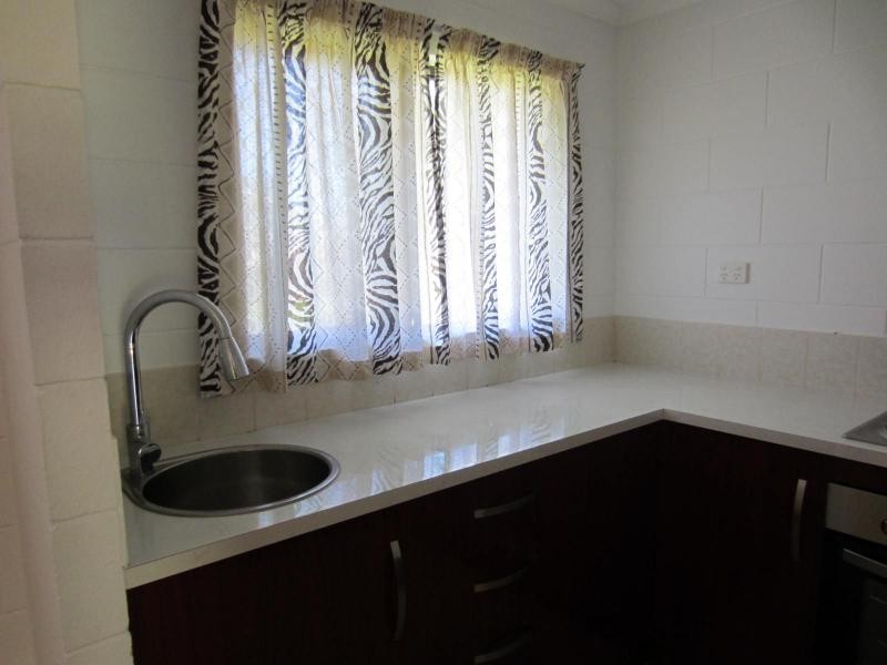 18 BINDON Street, Flying Fish Point QLD 4860