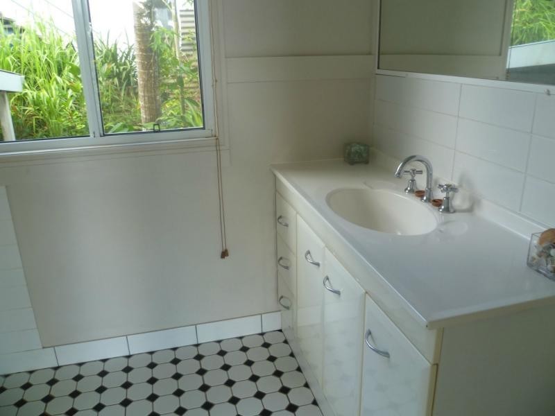 East Innisfail QLD 4860