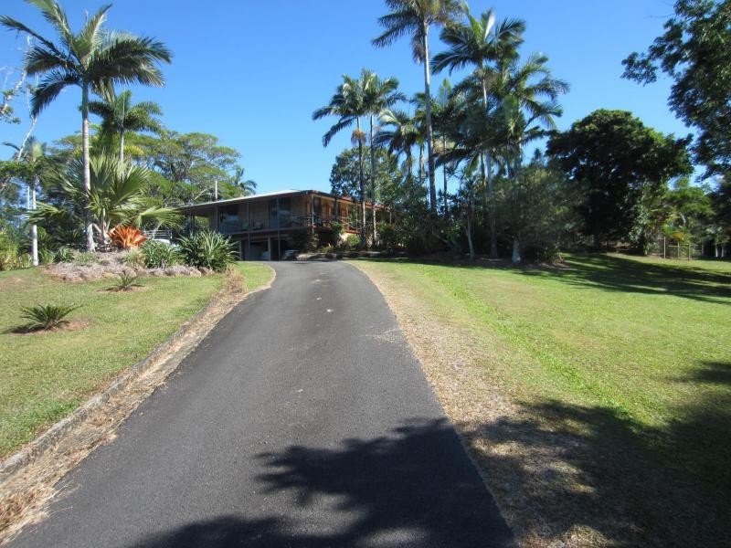 409 FLYING FISH POINT Road, Innisfail QLD 4860