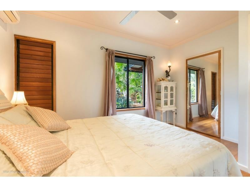 12 DANIEL CLOSE , Etty Bay, Etty Bay QLD 4858