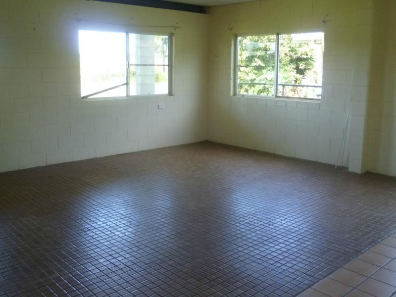 52 HOWE Street, Webb QLD 4860