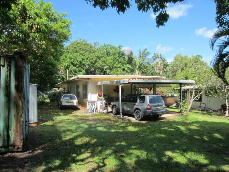 30 Koombal Esplanade, East Trinity QLD 4871