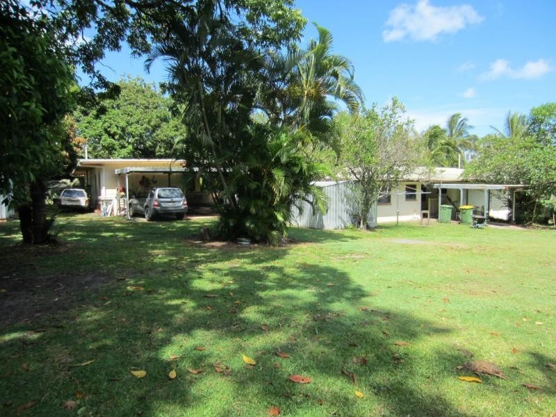 30 Koombal Esplanade, East Trinity QLD 4871